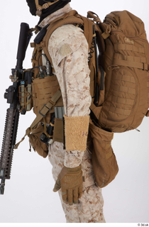 Photos Casey Schneider Paratrooper with helmet arm upper body 0001.jpg